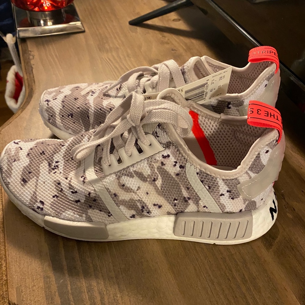 Adidas NMD R1 W *rare*